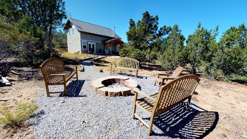 The Cedars Country Cottage, Solitude, Amazing Night Skies!! แบลนดิง ภายนอก รูปภาพ